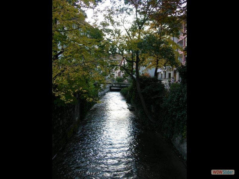 Annecy - town - canal